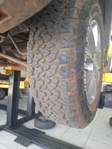 Pneu sunset tires pra sair hoje 