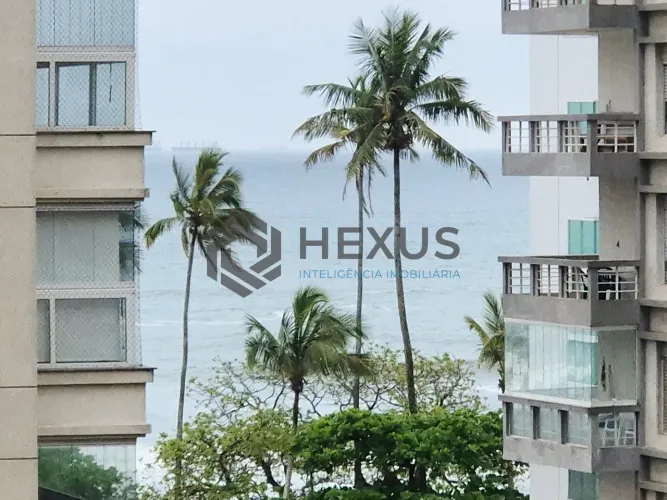 Apartamento com varanda vista mar e lazer a 1 quadra da praia nas Pitangueiras, Guarujá