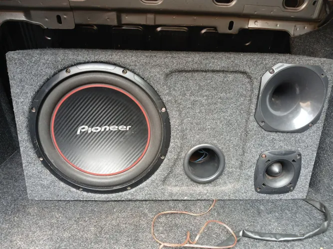 Som Automotivo: Caixa Trio Pioneer (Sem Corneta) + Módulo Stetsom + Tweeter JBL ST200