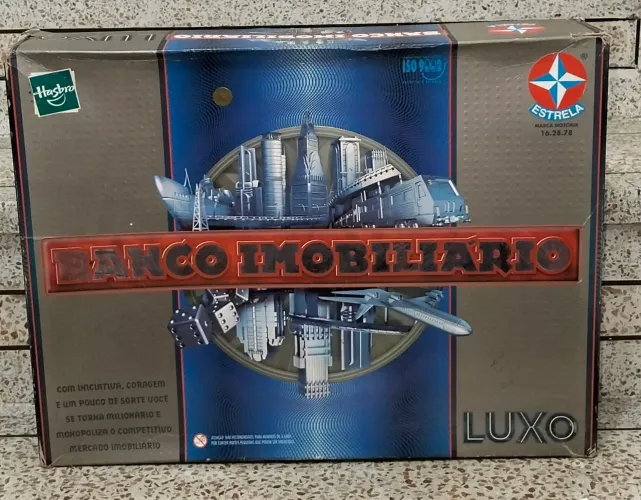 Jogo Banco Imobiliário Luxo Estrela / Hasbro (Anos 2000) - 100% Completo e Impecável