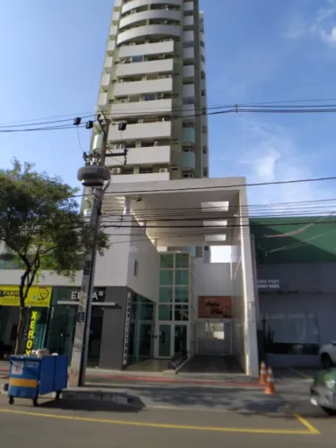 Apartamento para alugar com 1 suíte + 1 quarto, mobiliado, com ótima localização na Zona 1
