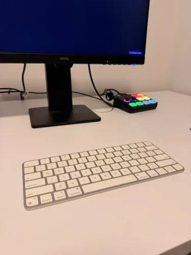 Apple Magic Keyboard - Inglês (EUA)