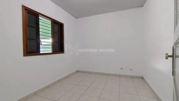 Casa para locação no Bairro Boa Vista, com excelente localização!