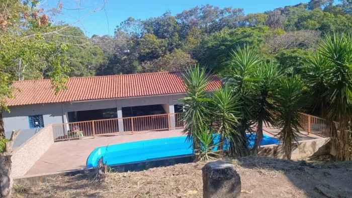 Chácara no AgroVale de 2.3 Hectares Rio nos Fundos  em Planaltina DF