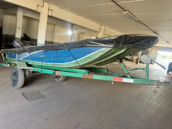 BARCO 5 MT + CARRETINHA + MOTOR 15 HP