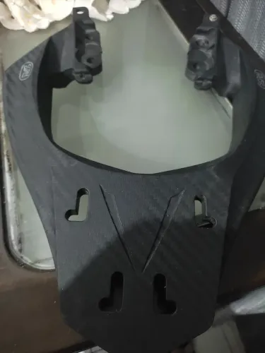 Vende se bagageiro da Yamaha fazer 50 reais