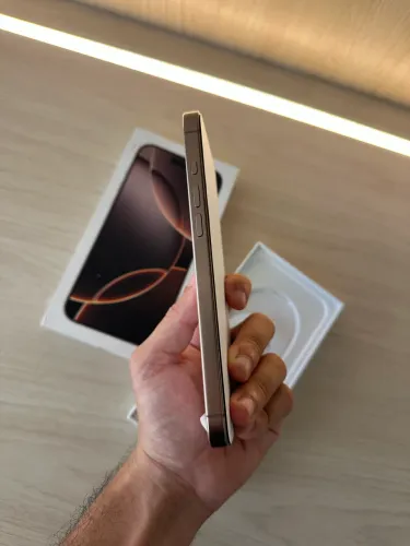 iPhone 16 pro Max 