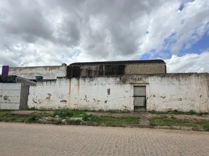Terreno Comercial de Esquina - 404 m² - Próx. PE-90 e Hospital das Clínicas - Carpina