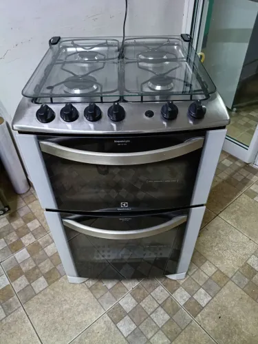 Vendo fogão Electrolux 2 fornos com entrega gratuita