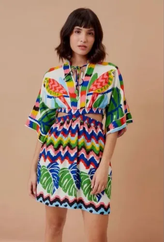 Vestido Farm. Estampa Bosque dos Pássaros. Tamanho M