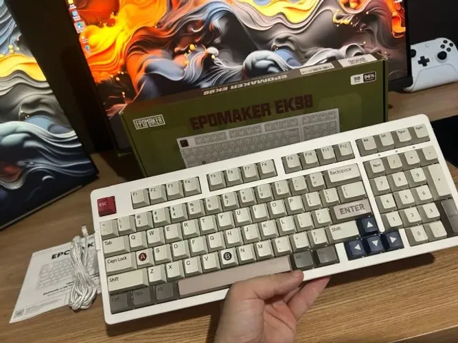 Teclado Epomaker EK98