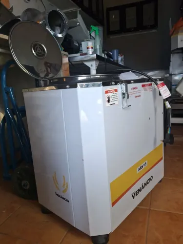 Vendo batedeira Venâncio