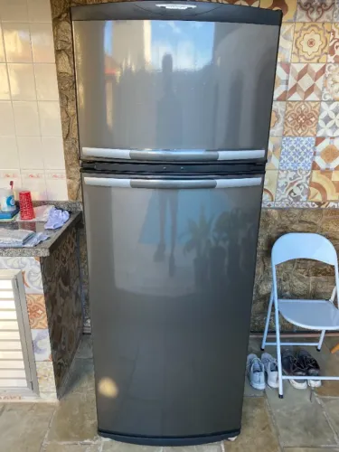 Geladeira Brastemp BRM44A Frost Free - Funcionando Perfeitamente - Visual Modernizado