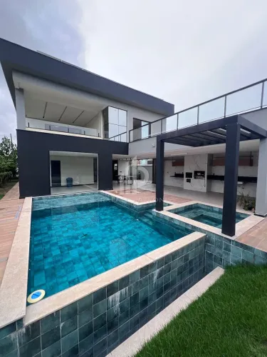 Vila Velha - Maravilhosa Duplex 5 Suítes Condomínio Jardins Veneza