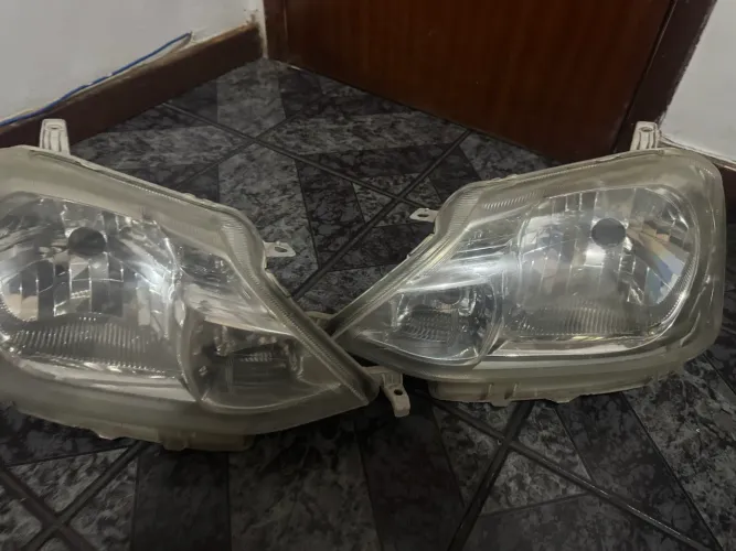 Par farol Toyota etios original 2013 a 2018