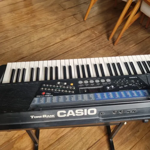Teclado Casio Tone Bank CT 700