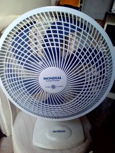 Vendo de um ventilador com garantia