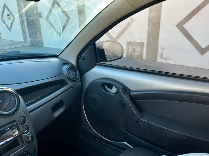 Ford KA 1.6 8V Flex 3P 2009