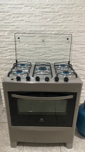 Fogão 5 bocas entrego 