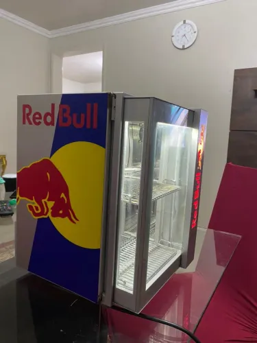 Frigobar redbull 