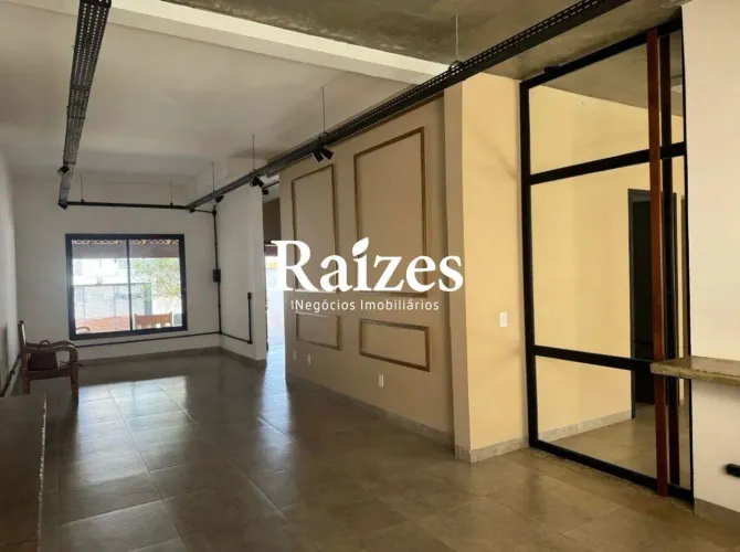 Casa Comercial e ou Residencial para Locação no Bairro Osvaldo Rezende, Excelente Oportuni
