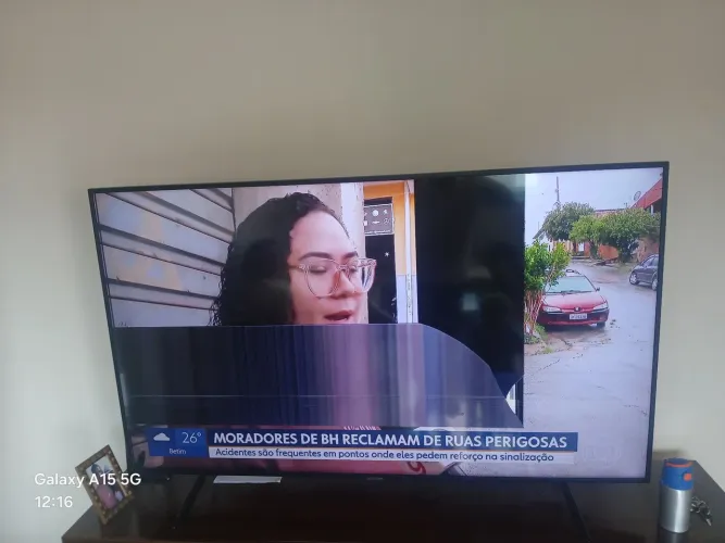 Teve 65 polegadas tirar peça tela com defeito 
