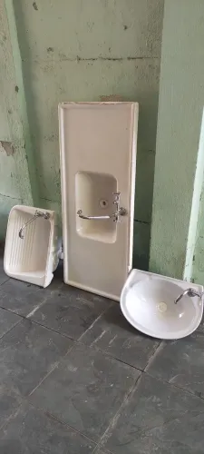Pia de cozinha e banheiro e tanque de um bojo!