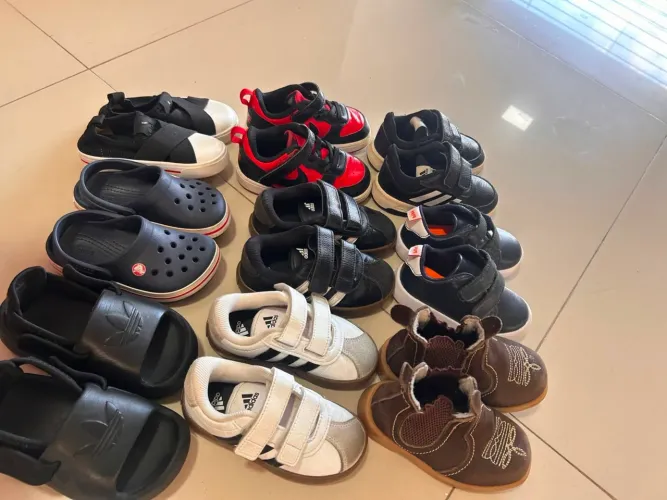 Lote de sapatos menino 20 a 23
