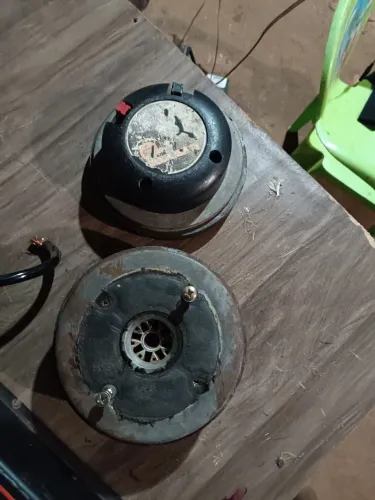 JBL d305 e outros