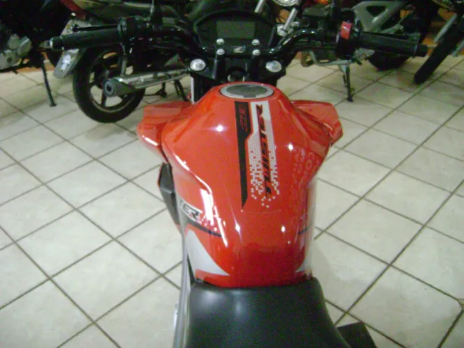 HONDA CB 250 TWISTER VERMELHO 2021