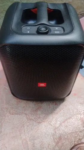 Caixa de som JBL 