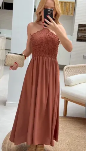 Últimas peças vestidos