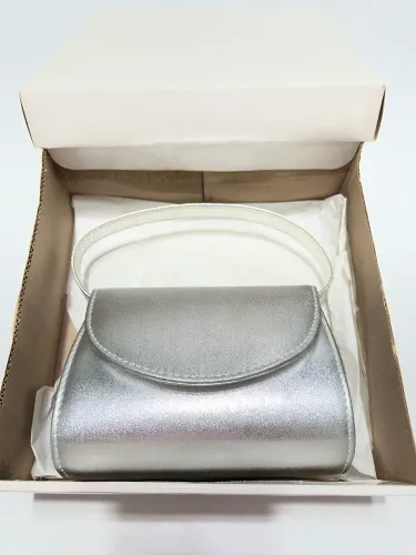 Bolsa de Festa de Couro Prata Paola Constance nova, impecável.