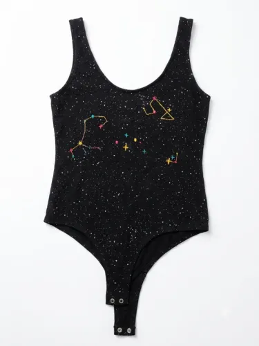 Body Regata Feminino Preto Bordado Galáxia/Constelação - Promoção!