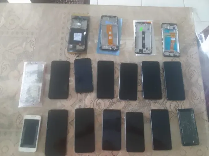 celulares para retiradas de peça