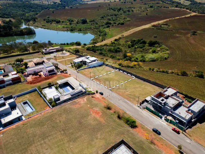 Terreno-À VENDA-Condomínio Sete Lagos-Itatiba-SP