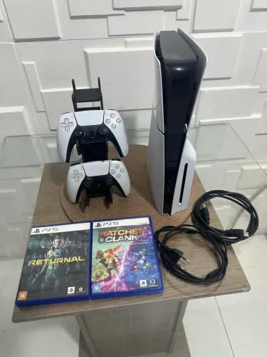 PS5 Slim 1TB impecável