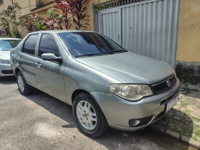 Fiat Siena HLX 1.8 MPI Flex 8V 4P 2007