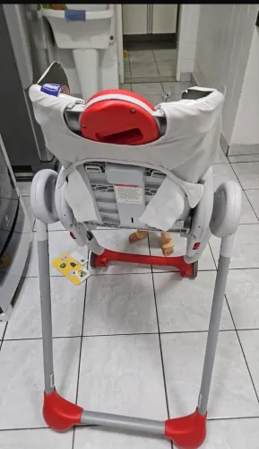Cadeirinha de alimentação