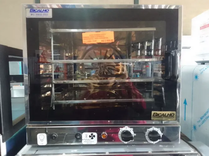 FORNO TURBO ELÉTRICO 4 ASSADEIRAS 