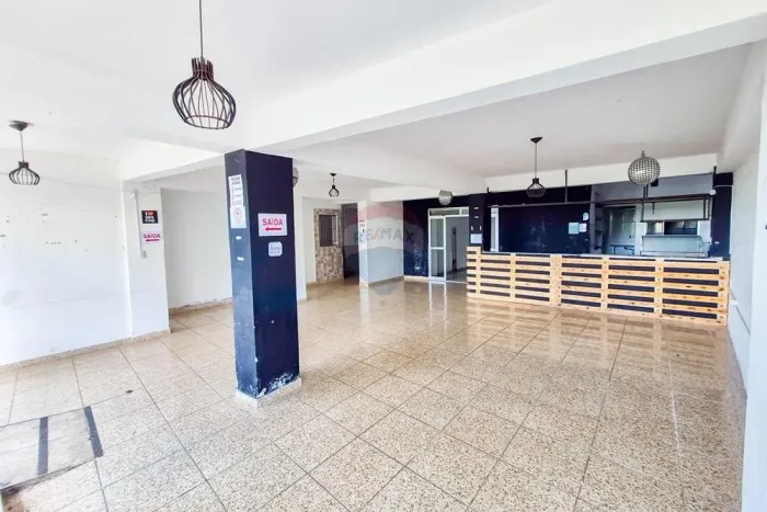 Restaurante, Bar ou Pub no Democrata, em Juiz de Fora. Perto da Praça Rafael Zacarias. Alu