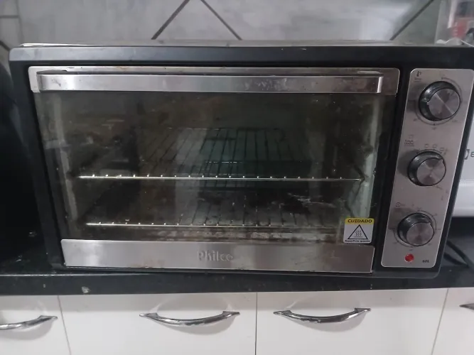 Forno elétrico Philco com defeito liga mas não aquece 