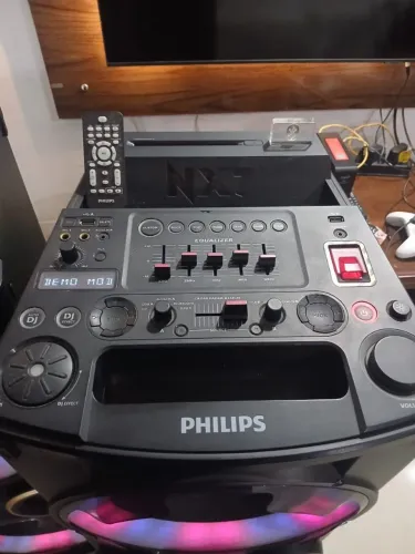 Vendo Caixa amplificada Philips NITRO NXT7-TORRE