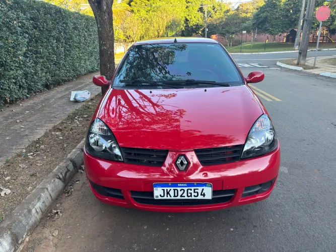 Renault Clio Hi-flex 1.0 16V 5P 2011