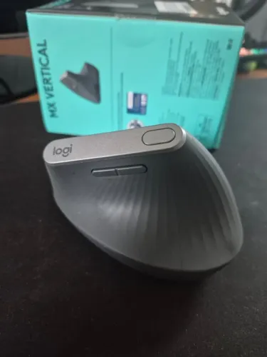 Mouse Logitech MX Vertical + Mousepad Kross