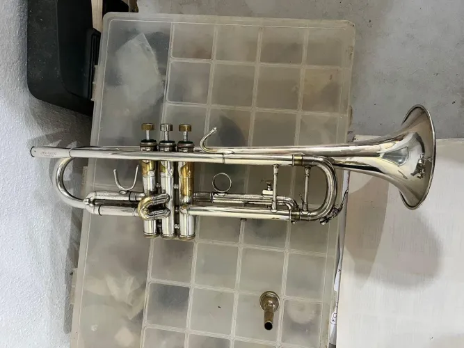Vendo trompete júpiter JTR 5000