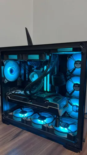 PC GAMER 16GB + RX6700XT