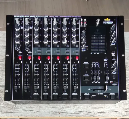 Mixer Behringer DX 2000
