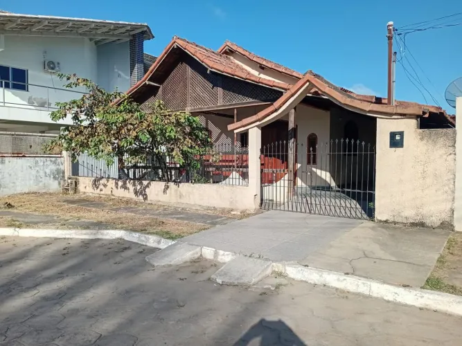 Imóvel a venda na avenida principal. Comercial e residencial 
