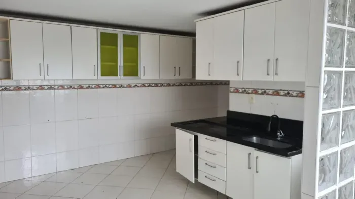 MONET, VIEIRALVES, 167M2, 3 SUÍTES, ARMÁRIOS E AR, 3 VAGAS